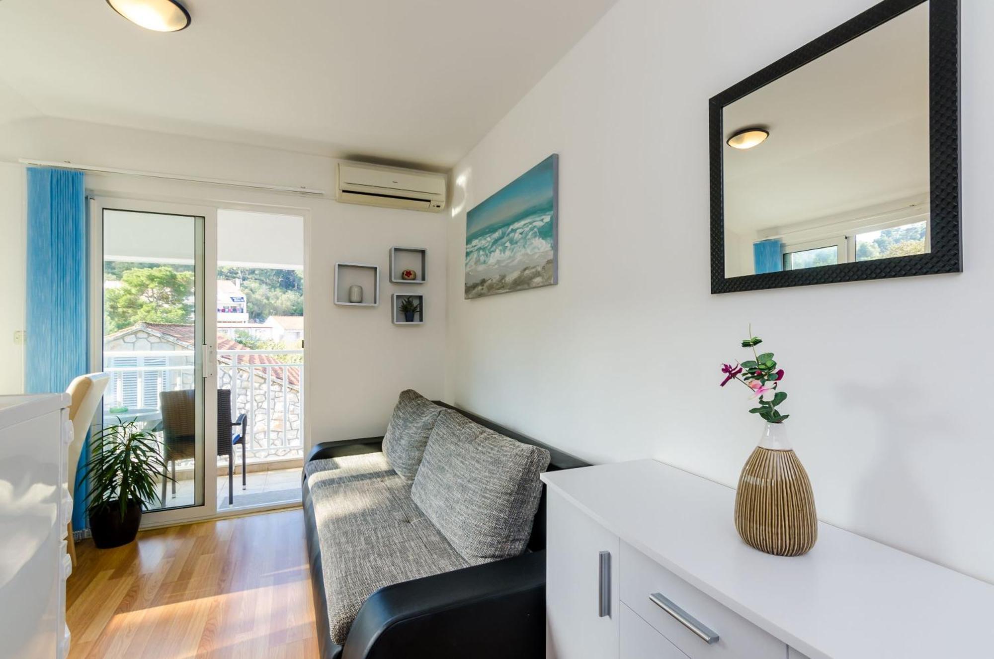 Apartments Lorena Mljet Pomena Εξωτερικό φωτογραφία