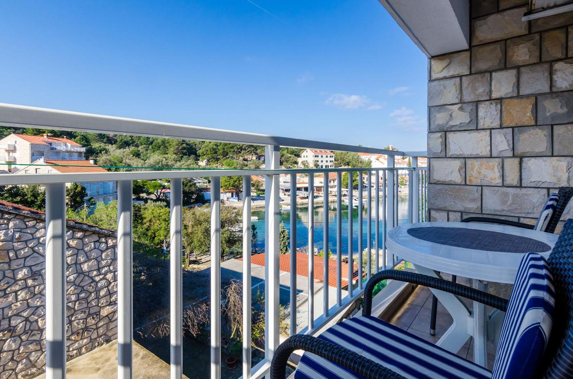 Apartments Lorena Mljet Pomena Εξωτερικό φωτογραφία