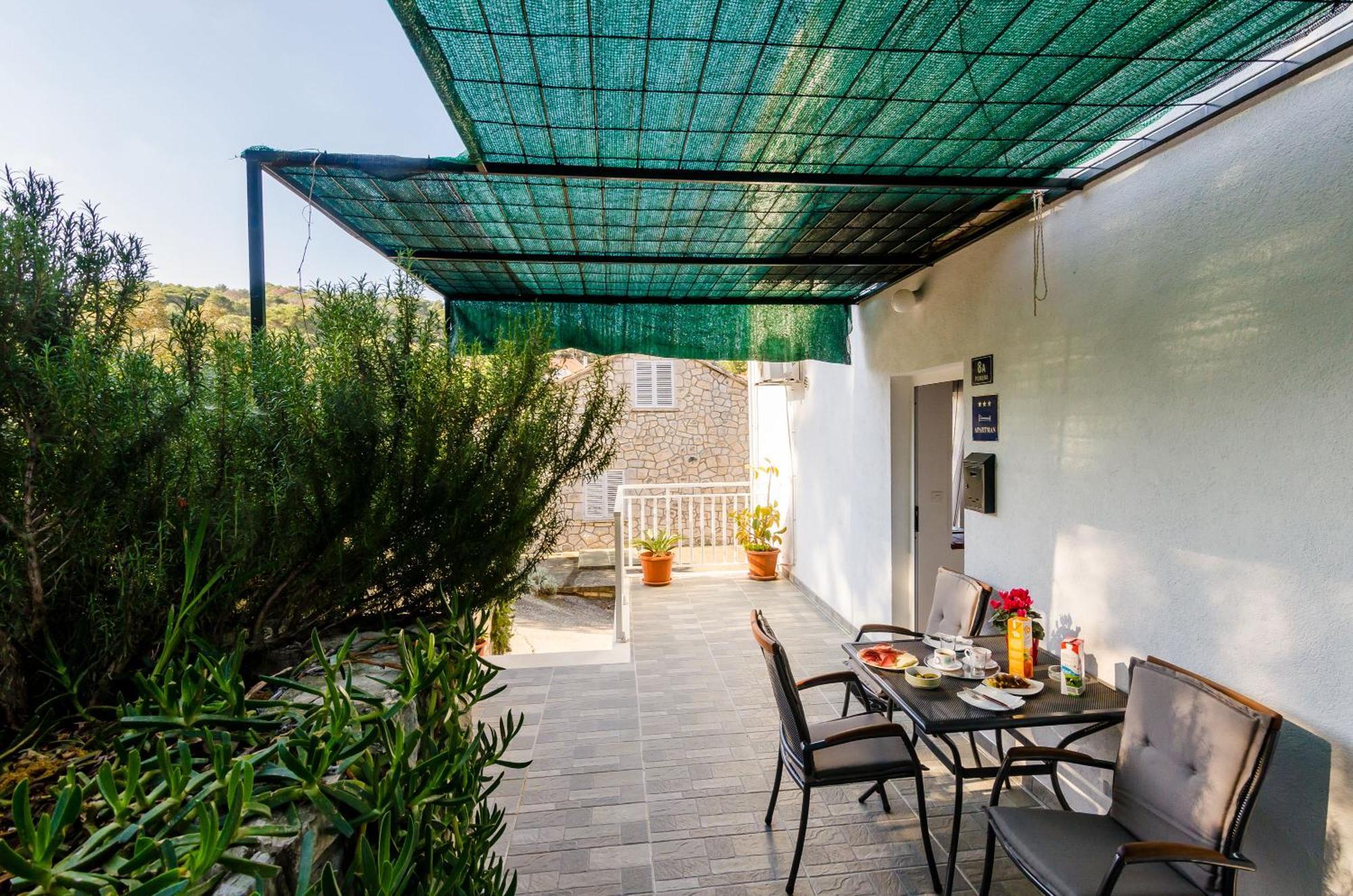 Apartments Lorena Mljet Pomena Εξωτερικό φωτογραφία