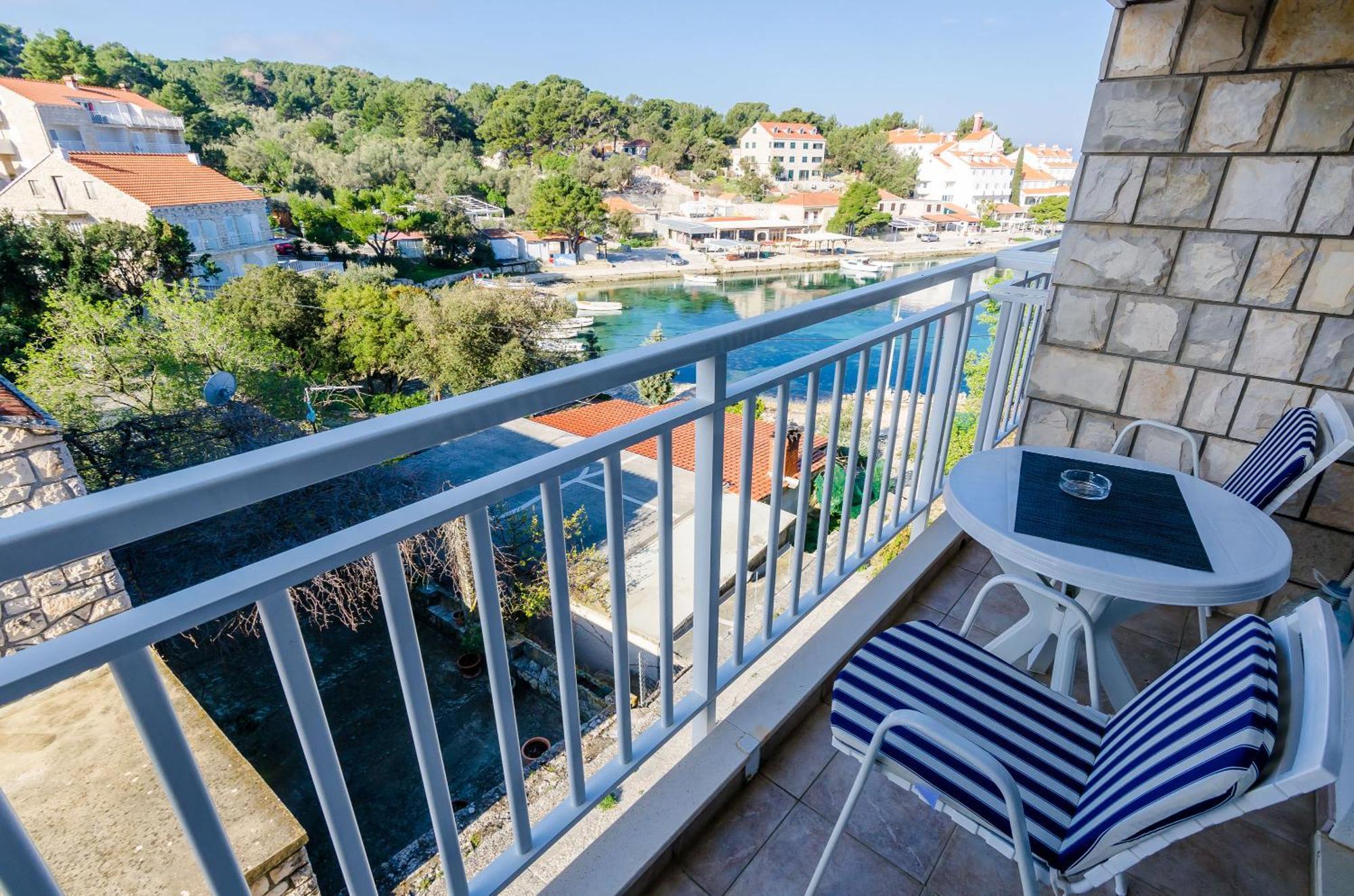 Apartments Lorena Mljet Pomena Εξωτερικό φωτογραφία