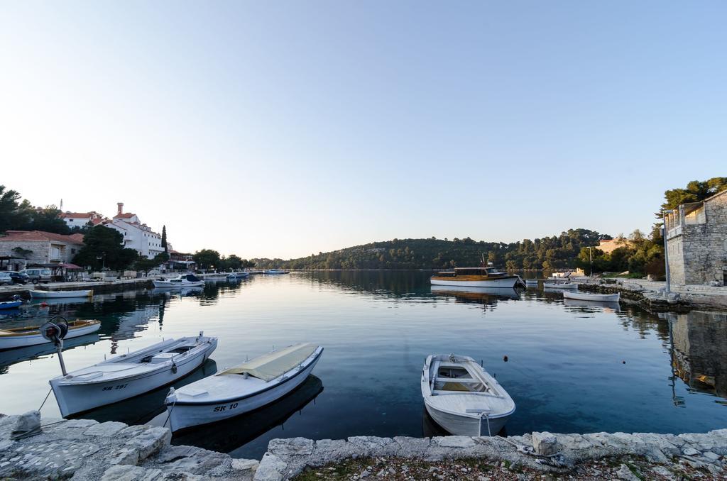 Apartments Lorena Mljet Pomena Εξωτερικό φωτογραφία