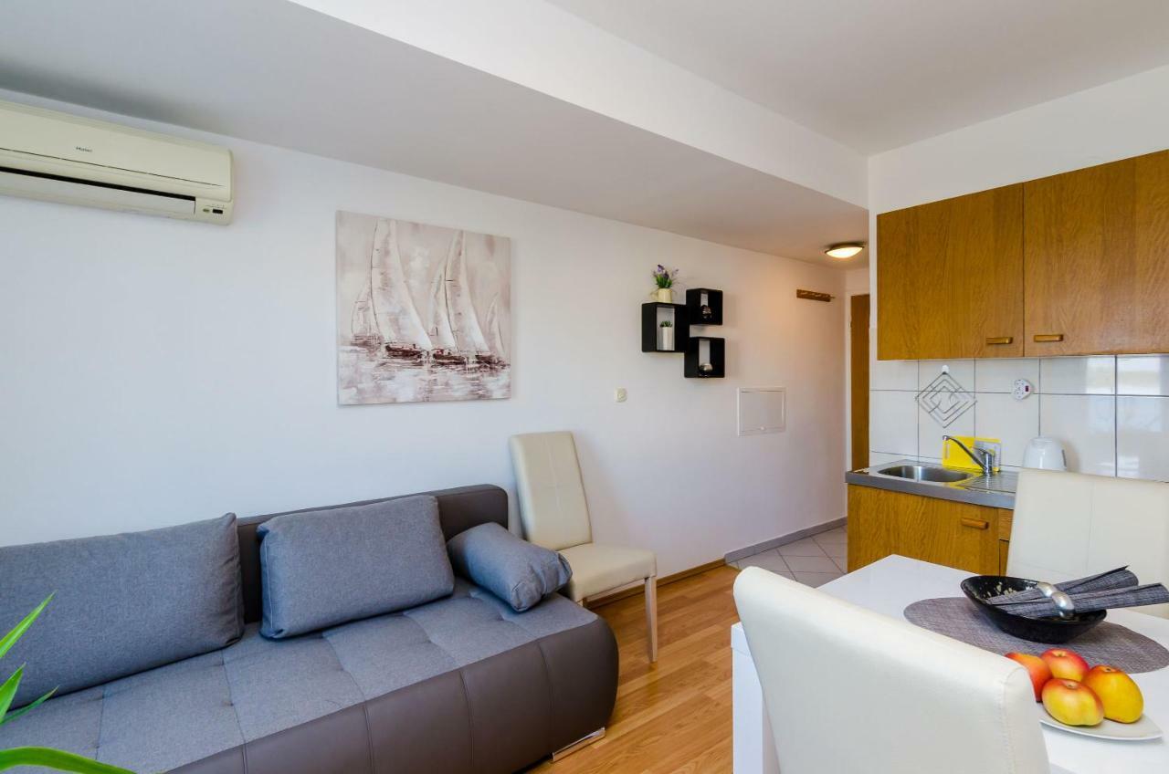 Apartments Lorena Mljet Pomena Εξωτερικό φωτογραφία